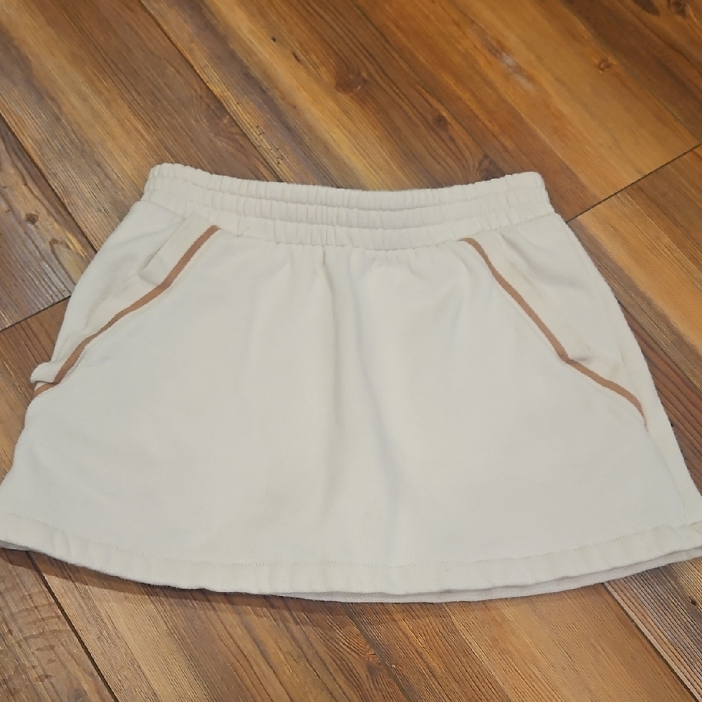 PINK Victoria's Secret Cream Skirt with Brown Trim pockets